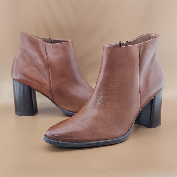 Paul Green Shoes - Paul Green Booties Size 9 Women's Cognac Brown Winn Leather Minimalist Modern